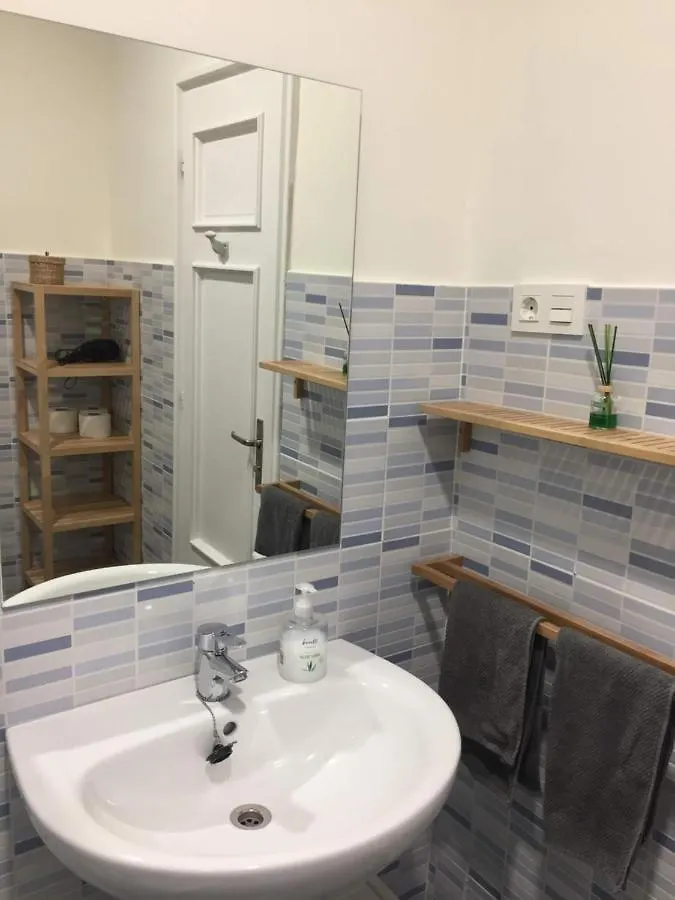 ***  Akasha Arima Bed & Breakfast San Sebastian Spain